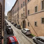 Trastevere Jungle Apartment